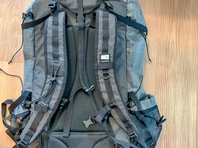 ショルダーベルト部分には