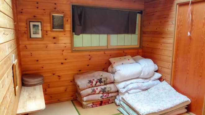 高見石小屋個室