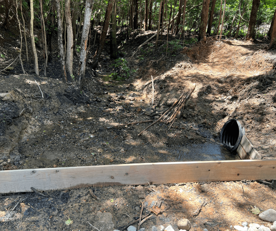 鳥羽里山キャンプ場の工事風景
