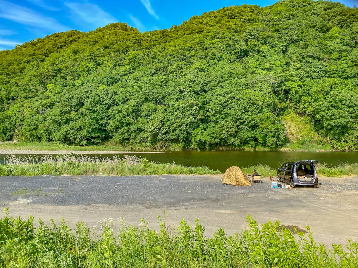 茨城「清流公園河川敷」久慈川の河川敷で野営ができる無料キャンプスポットを紹介
