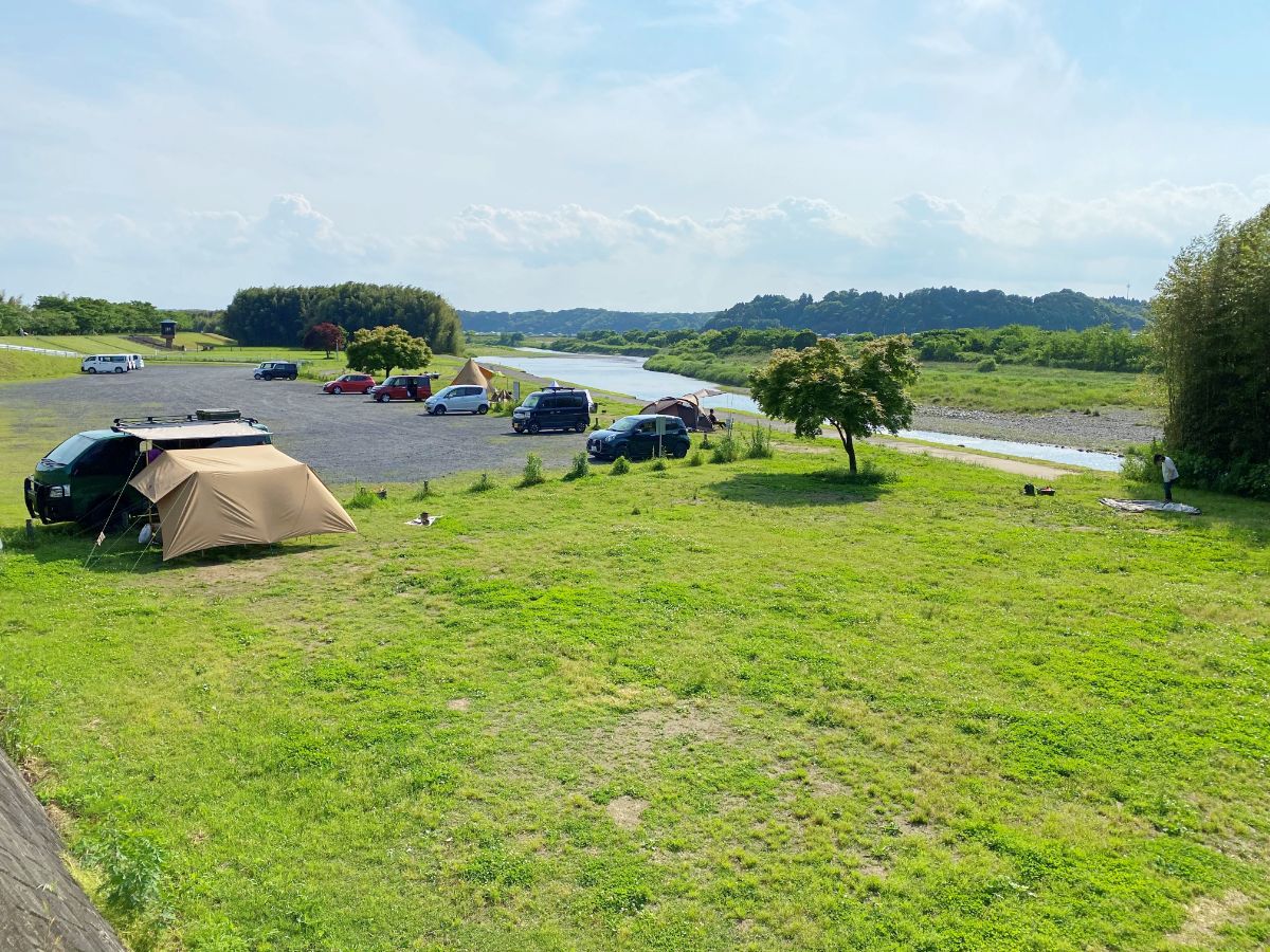 茨城「辰ノ口親水公園」予約不要でキャンプが楽しめる解放感抜群の野営地を紹介