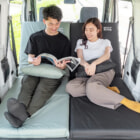 ベッド・カウチ・座椅子になる便利アイテム「3way車中泊マット」がタンスのゲンから新発売