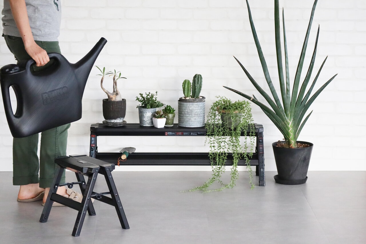 オールブラックステップスツール_2