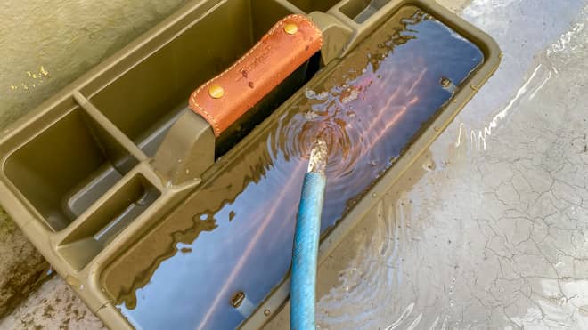 ポケットに水を貯める