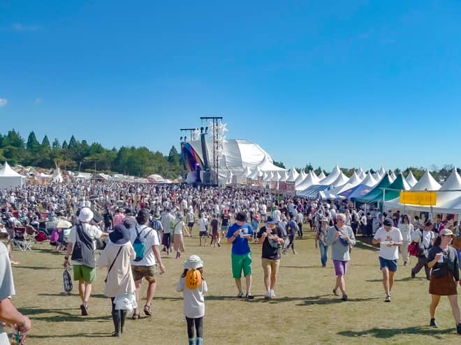 レインボーステージのまわりには (2)