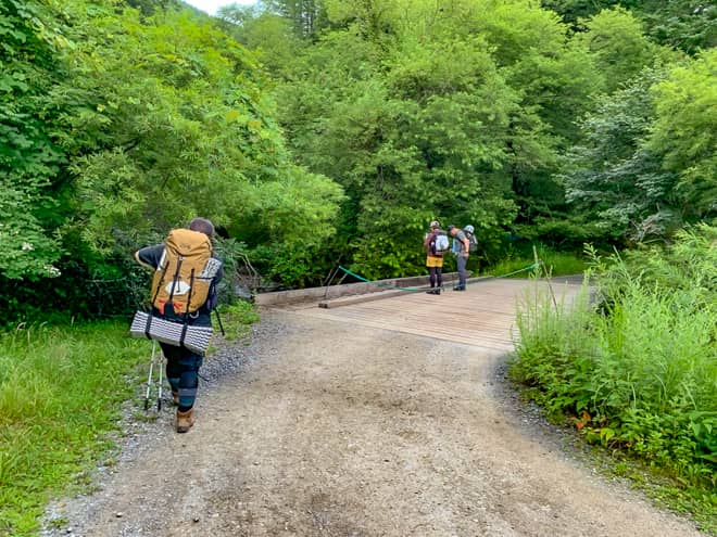 徒歩でしか行けない上に3時間以上歩く