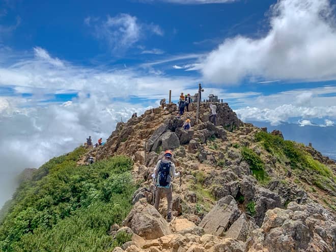赤岳山頂へ