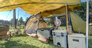 活躍の場は夏だけじゃない、キャンプでのポータブル冷蔵庫の活用法