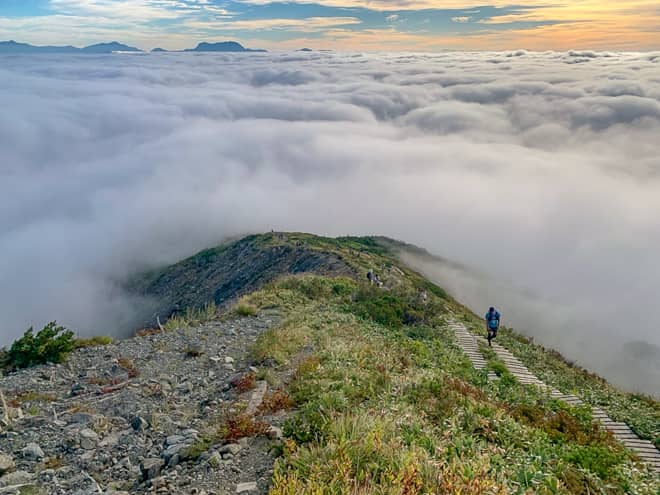 この日は雲海になっていて大変絶景でした