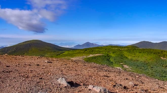 南西方向に目を向けると