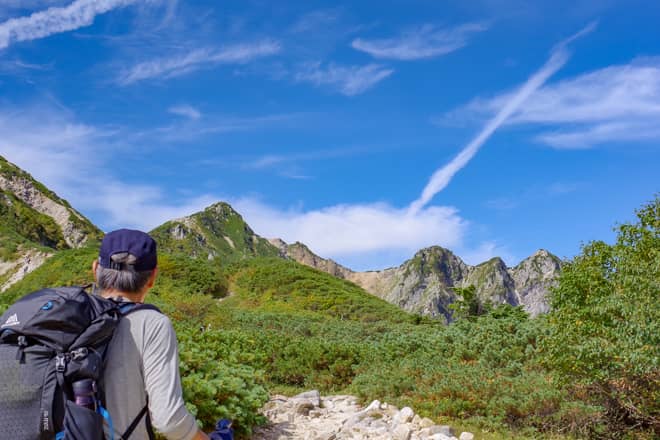 日帰り登山ができる北アルプスでは希少な山