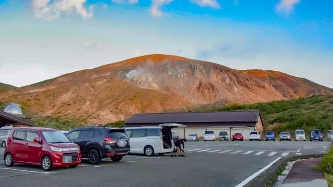 最寄りの駐車場は「浄土平駐車場」