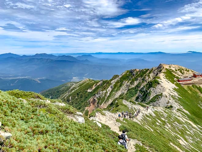 東側に目を向けると