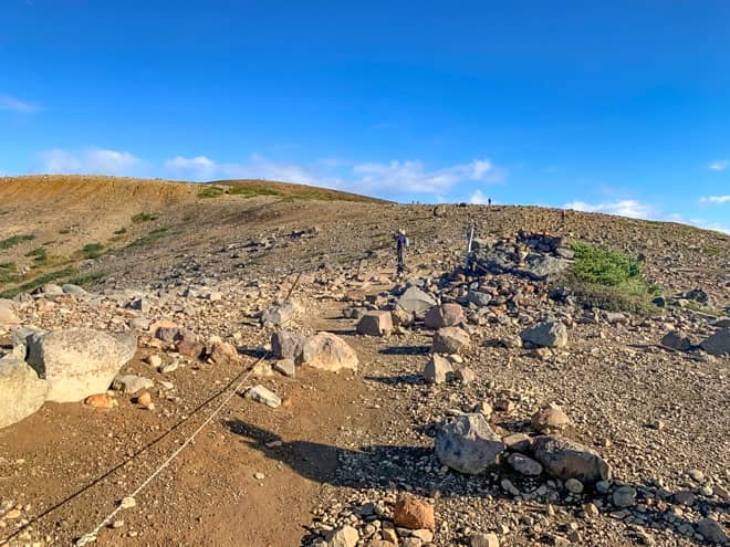 火星のように荒廃した大地は絶景です