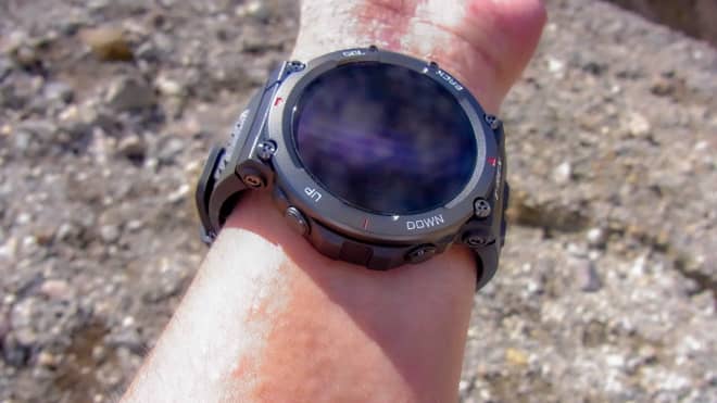 着用してみると思った以上にすっきりしている印象