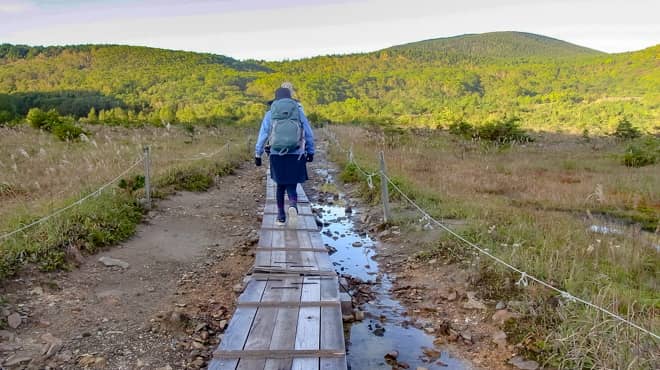 酸ヶ平避難小屋を目指す