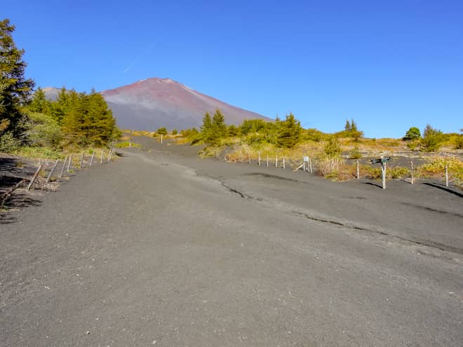 富士山は360度火山灰が広がる