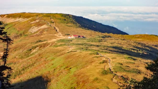 朝日に染まる太郎平