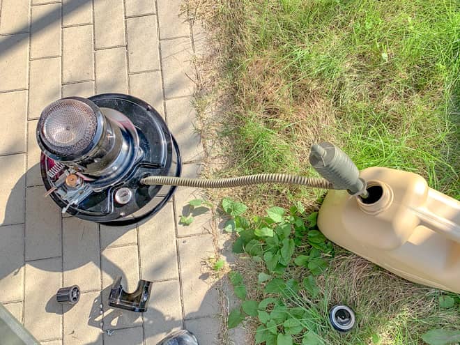 灯油が満タンになるまで入れて