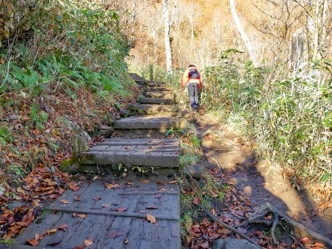 第一のチェックポイントでもある熊穴沢避難小屋