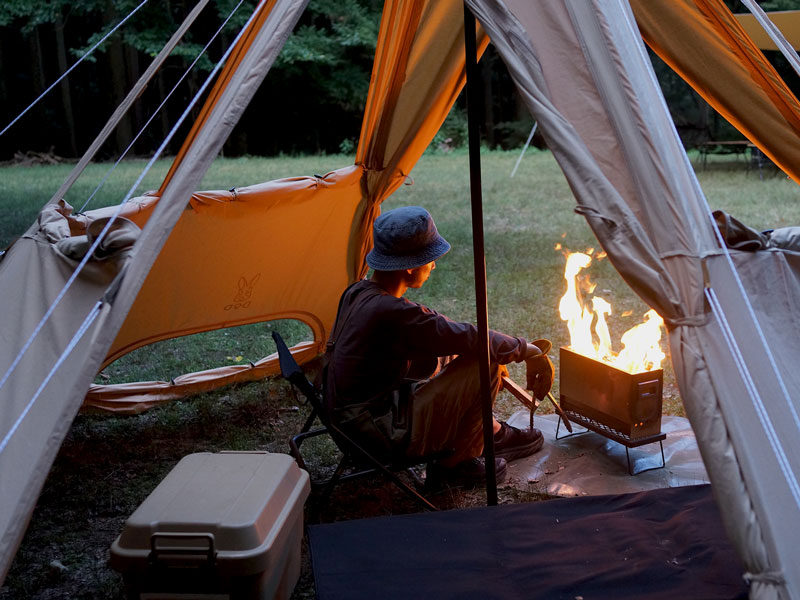 DODレンコンテントで焚き火をする