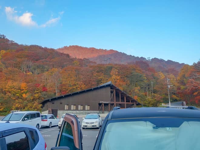 谷川岳ベースプラザ駐車場は車中泊で制限がある為