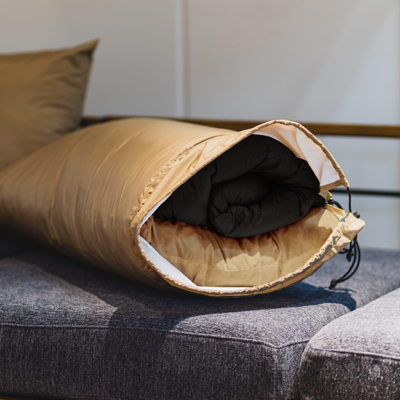 クッションカバーにNANGA製「AURORA-TEX(R)」を採用