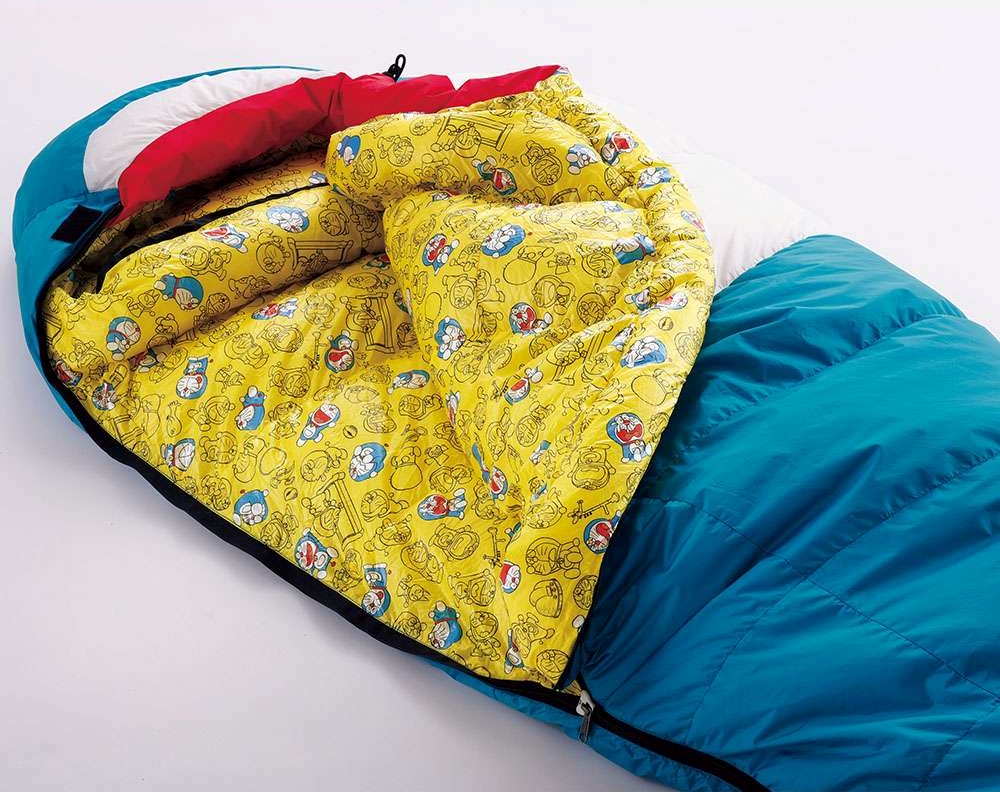 ドラえもんスリーピングバッグの裏地もドラえもんデザイン