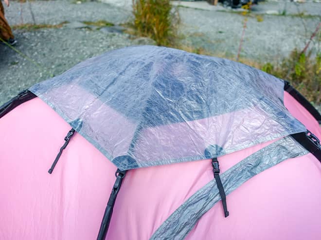 ベンチレーションは天井にだけあります