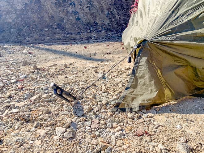 ペグの刺さり具合は？