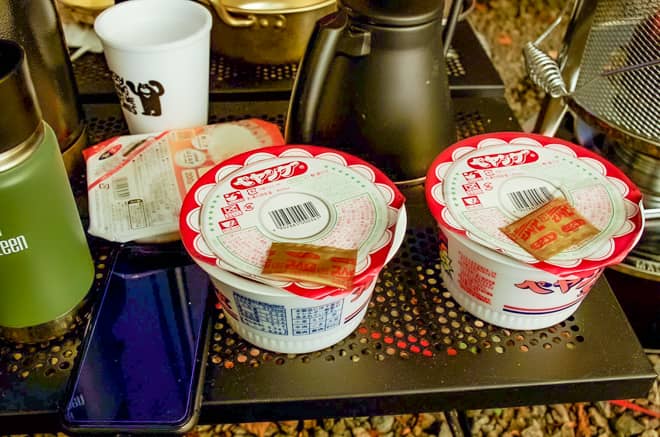 朝食がカップラーメンになる