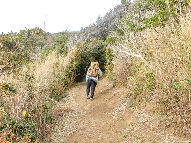 展望台より先はアップダウンを繰り返しながら