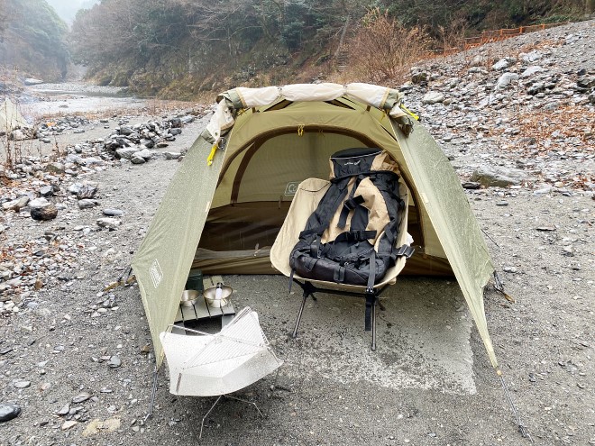 ホークギアのバックパックがあればソロキャンプは楽勝