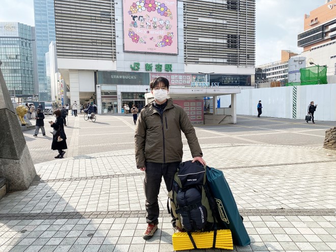 ホークギアのバックパックで徒歩キャンプに出発