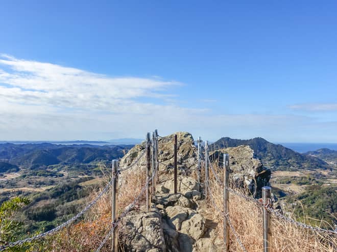 伊予ヶ岳は低山にも関わらず