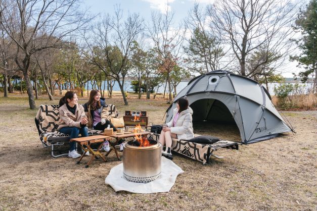 大阪・舞洲に都市型リゾートキャンプ場が誕生！『舞洲BaysideCAMP』で絶景キャンプを堪能しよう