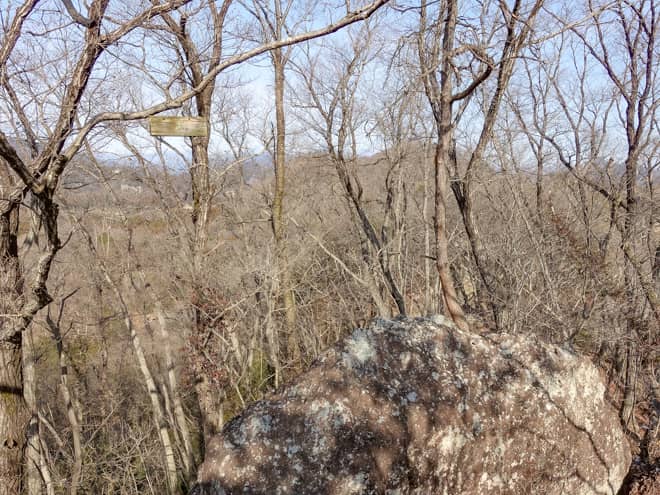 ちなみに3番岩は登ることができます