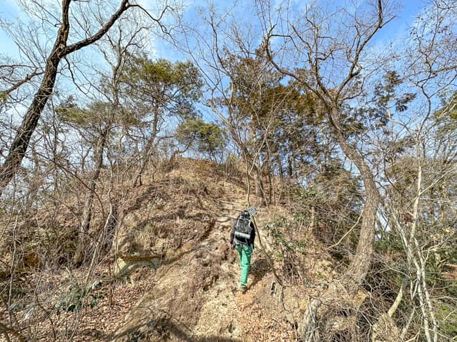 栃木県鹿沼市の「岩山」はアスレチック感満載！岩登りを楽しむことができる低山