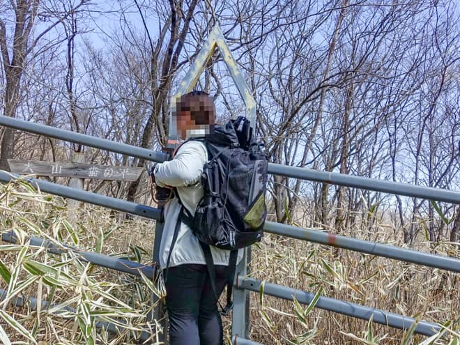 因みに、舗装路から抜ける牧草ゲート