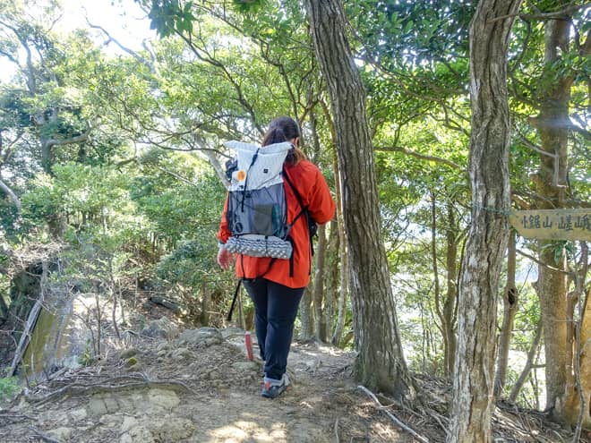 小鋸山山頂は距離にして約300メートル程度なのですが