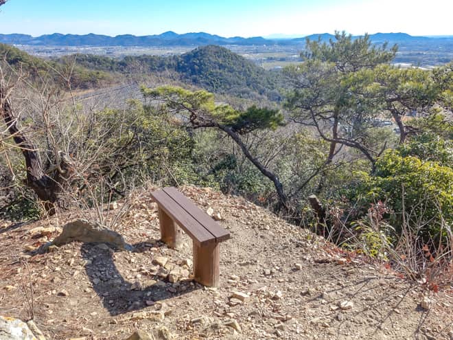 岩場を登りきると見晴らしが良くなり