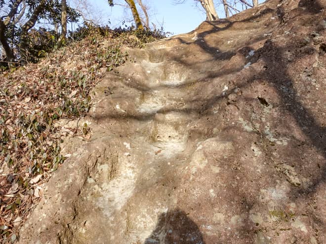 段々と岩だらけの道のりに代わっていき