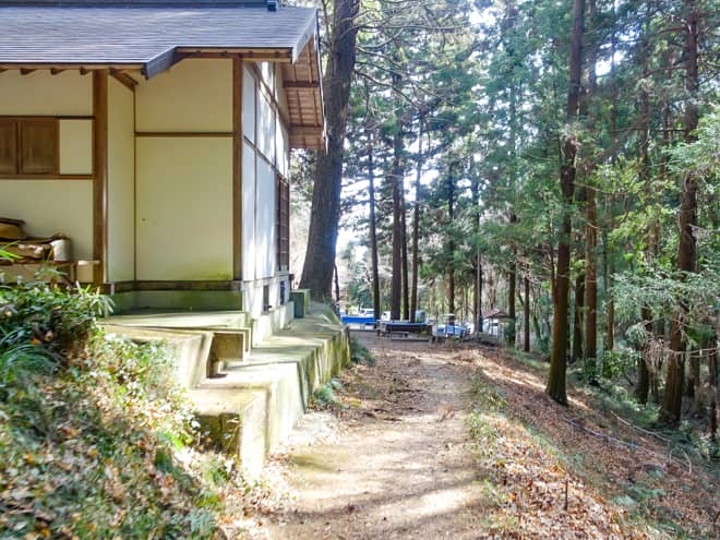 道なりに進むと阿夫利神社に到着します