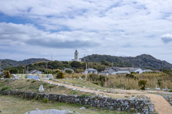 入口が閉まっていて臨時休業なのかと不安になる3