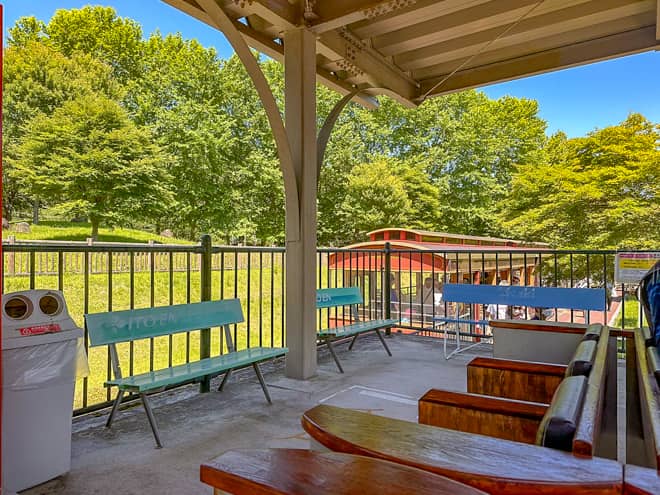 とうげのゆ駅 (2)