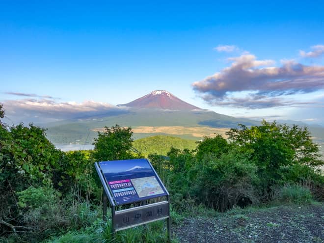 富士山ビューと開運スポット「石割山」