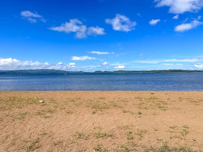 サイトの地面の特徴「天神浜オートキャンプ場」