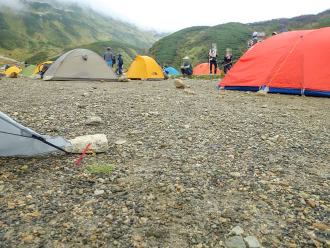サイトの地面の特徴「雷鳥沢キャンプ場」