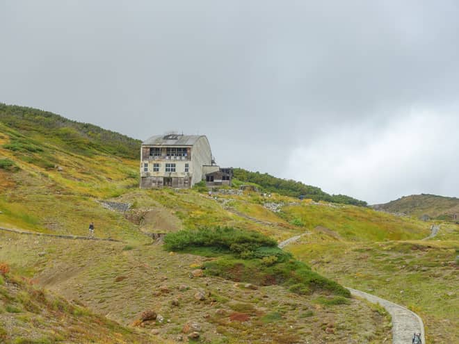 山小屋「雷鳥沢キャンプ場」