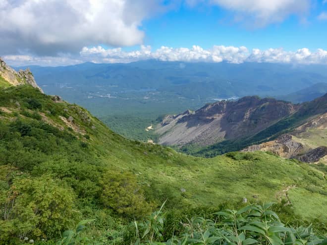 山頂からは360度大パノラマが広がるのは勿論のこと